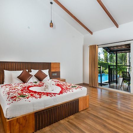 Tealawn Pool Villa, Munnar Exterior foto