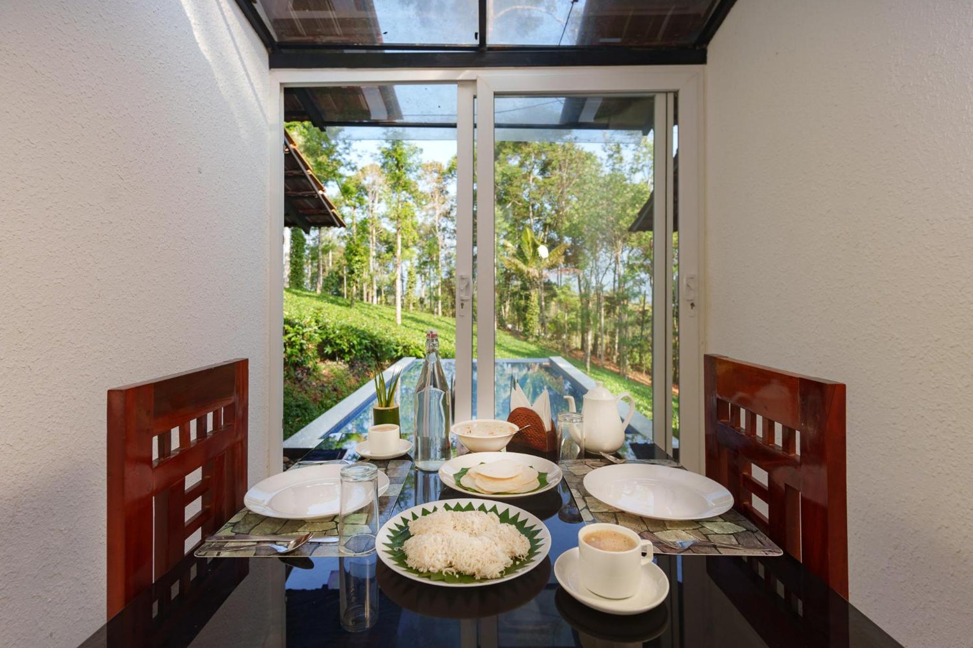 Tealawn Pool Villa, Munnar Exterior foto